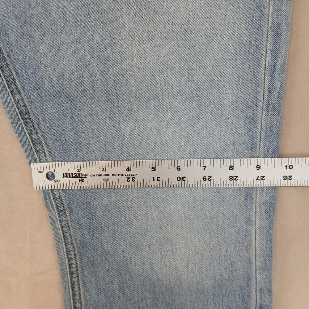Old Navy 36x32 Mens Jeans Light‎ Wash **Actual 35x26 ** FLAWS